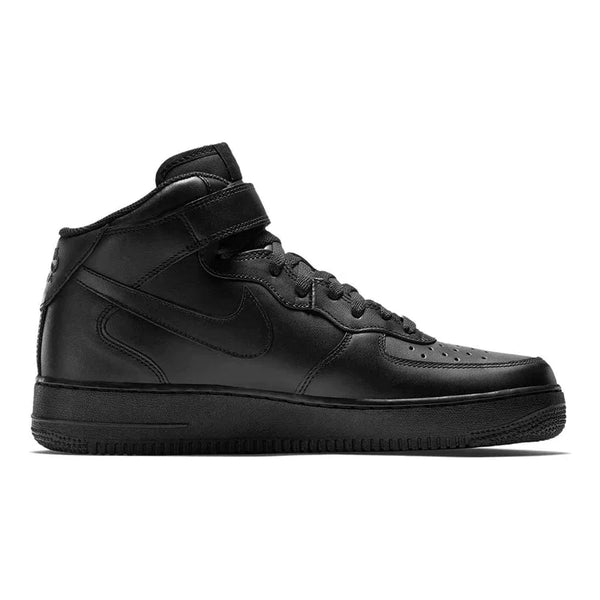 NIKE AIR FORCE 1 PRETO/PRETO