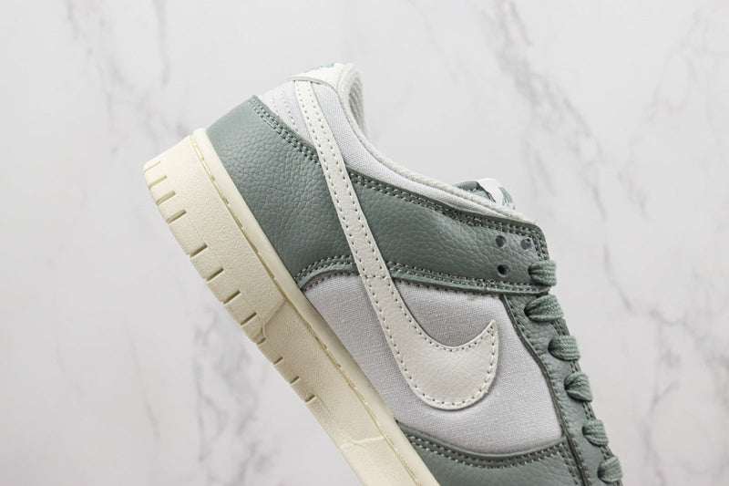 DUNK LOW MICA GREEN (IMPORTADOS)