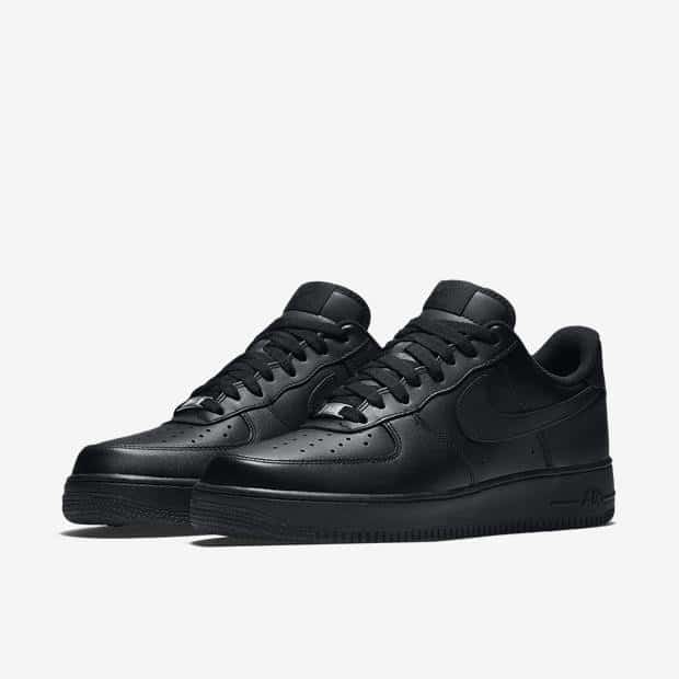 NIKE AIR FORCE 1 PRETO/PRETO